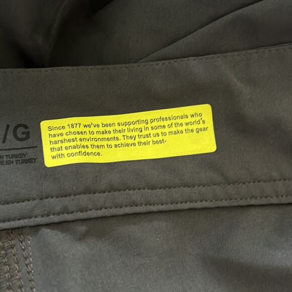 Helly Hansen Gray Active Hybrid Shorts Women's Large - Picture 7 of 8